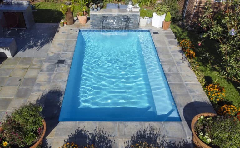 15 m² Fibreglass Pool — Discovery
