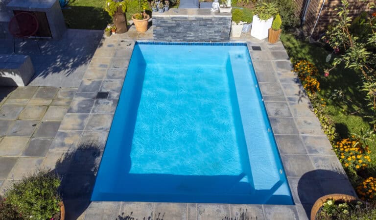 15 m² Fibreglass Pool — Discovery