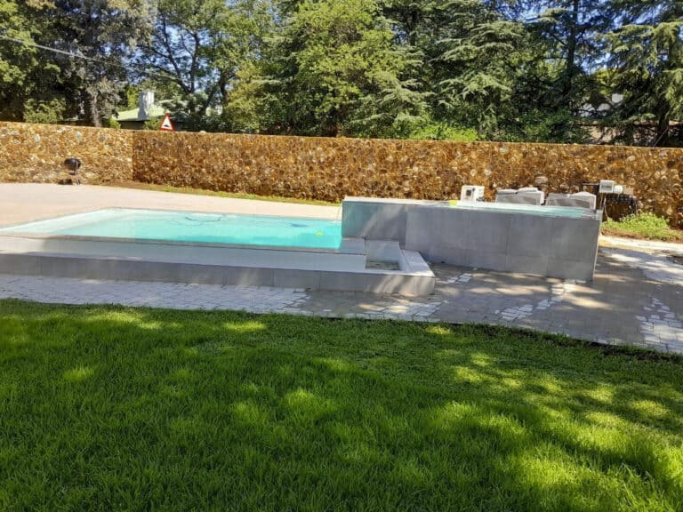 24 m² Concrete Pool — Irene