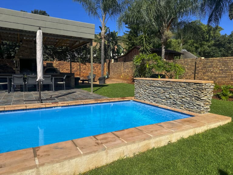 22.9 m² Fibreglass Pool — Montana Park