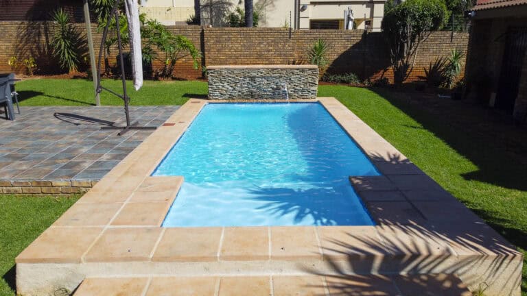 22.9 m² Fibreglass Pool — Montana Park