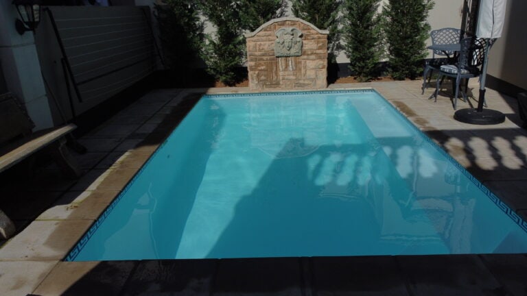 15 m² Fibreglass Pool — Craigoven AH